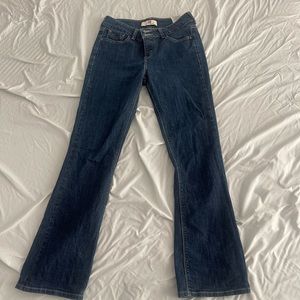 Bootcut Levi’s 526